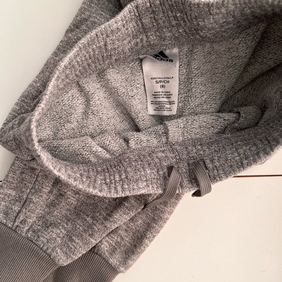 Boys gray adidas sweatpants size 8 - Picture 5 of 6